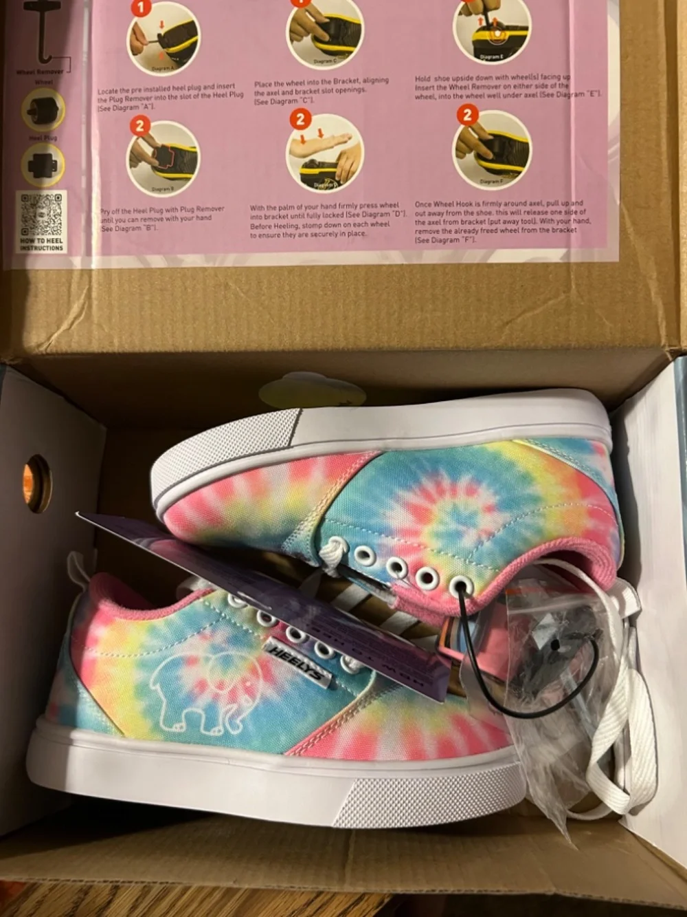 HEELYS The Original Wheeled Shoe Pro 20 Prints Ivory Ella Youth 13C NIB Tie Dye